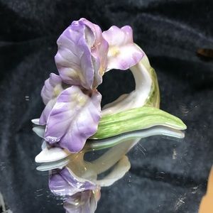 Vintage porcelain flower